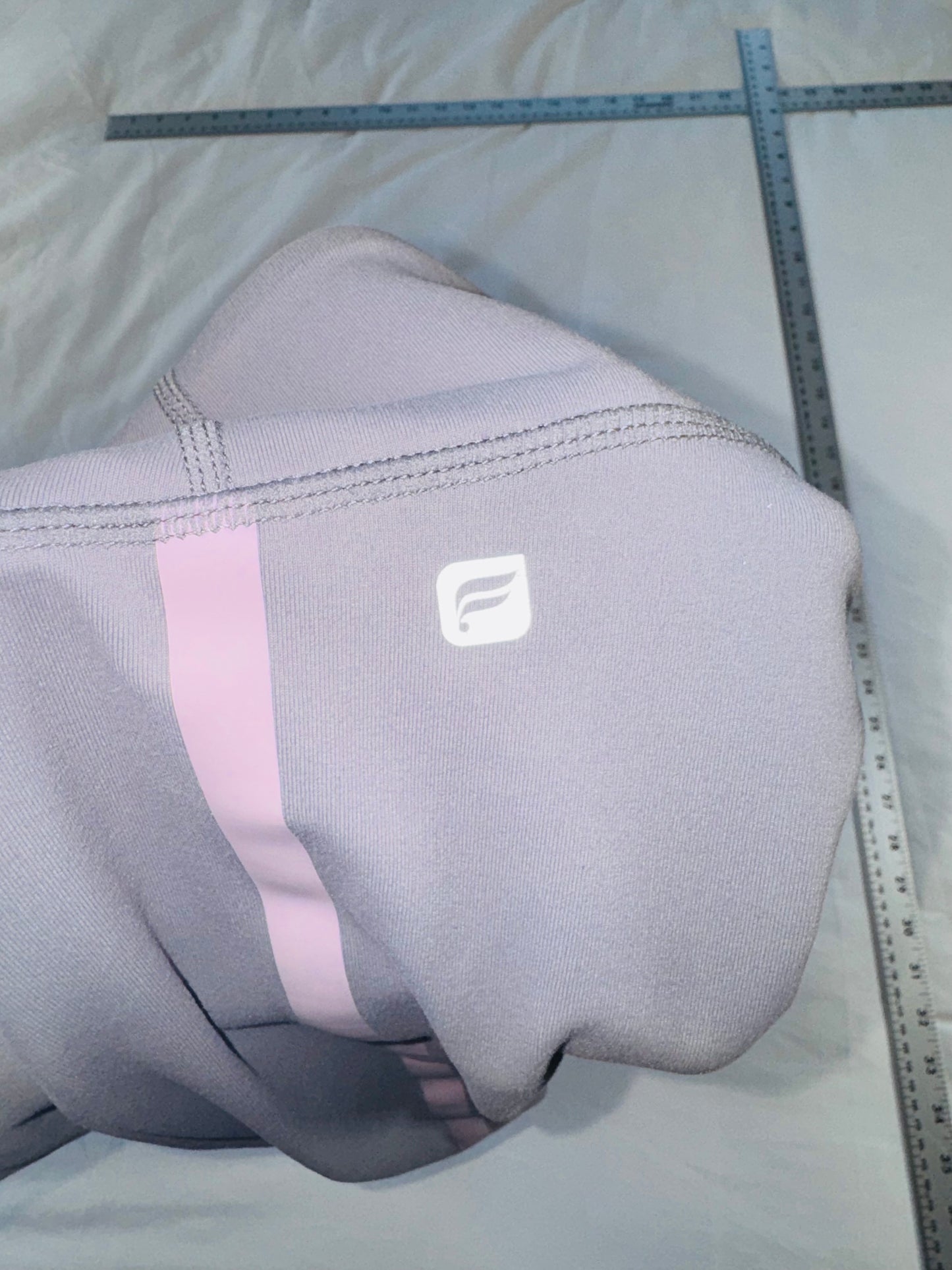 Fabletics Pink and Grey Colorblock Cropped Leggings - High Rise Workout Capri - XXL