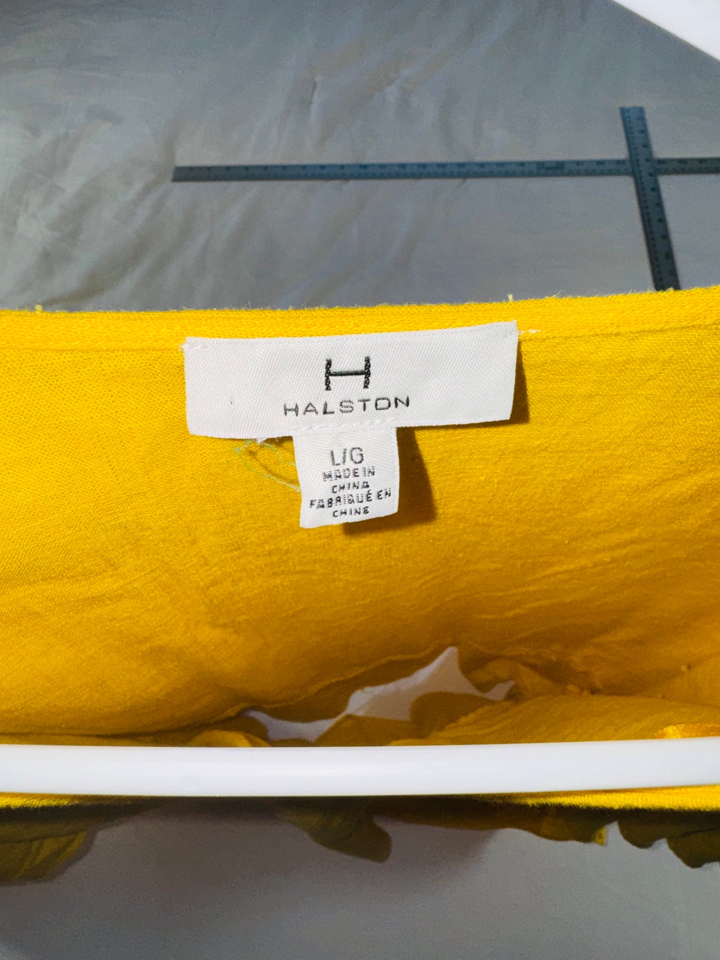 Halston Signature Mustard Yellow V-neck Blouse with Sculpted Bell Sleeves - LG