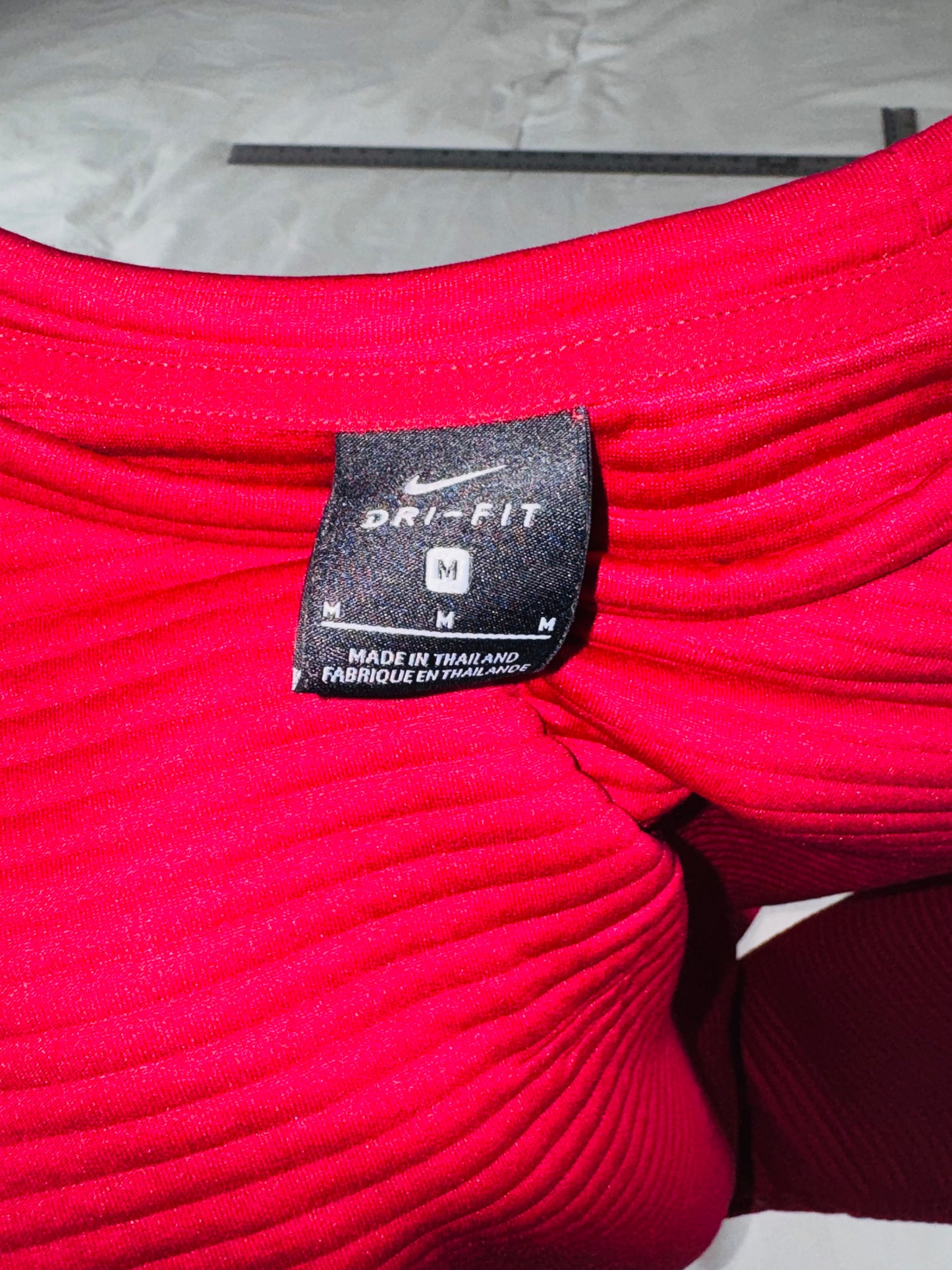 NIKE Dri-FIT Ribbed Athletic Pullover -with "JUST DO IT" Hem - Red - M