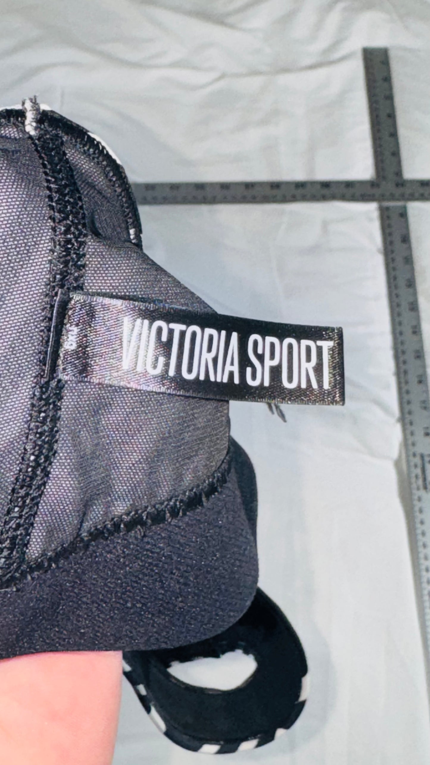 Victoria Sport Black White Geometric Print Racerback Sports Bra - M