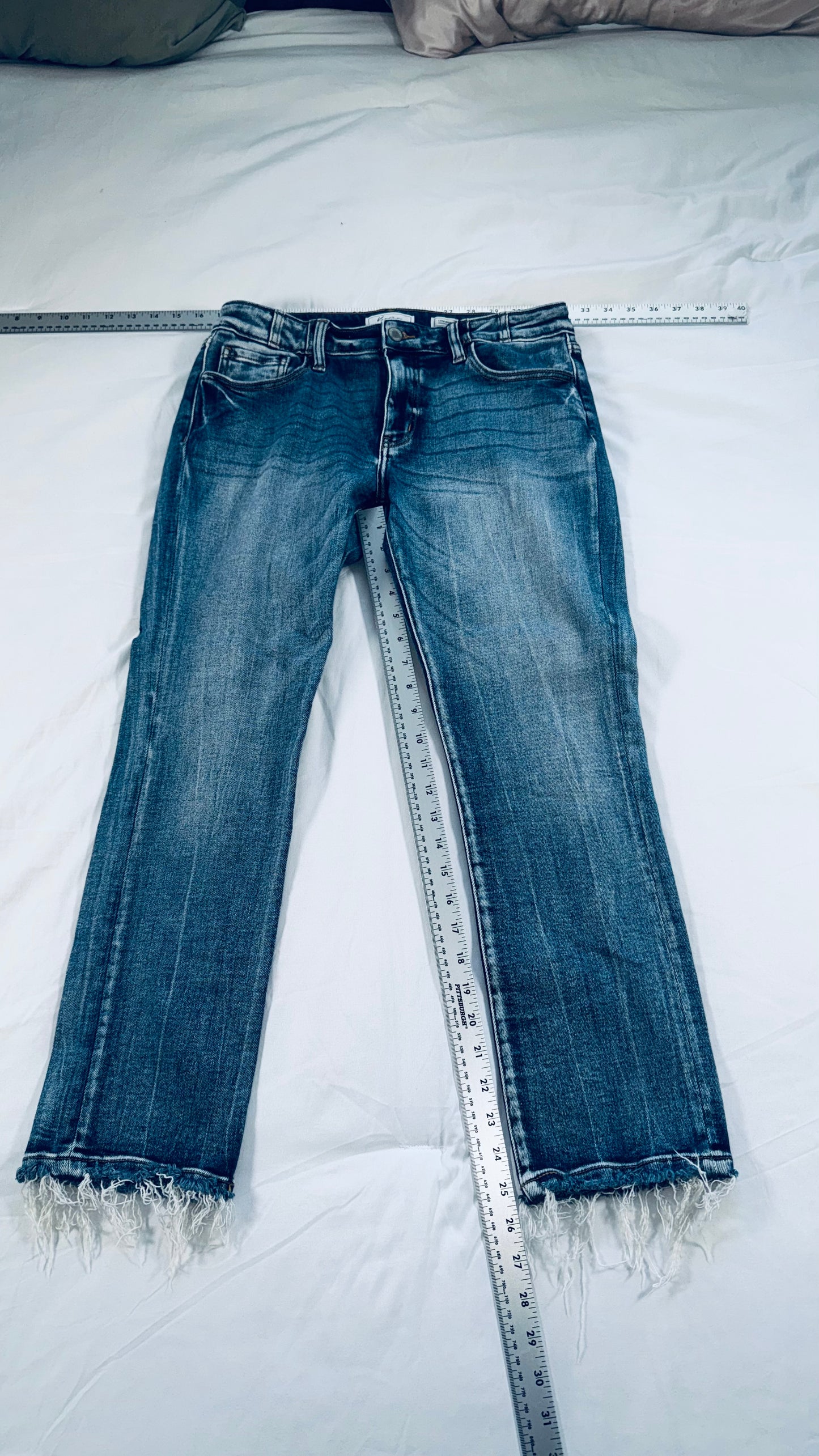 KanCan Signature Low rise Ankle Straight Crop Jeans - Raw Hem