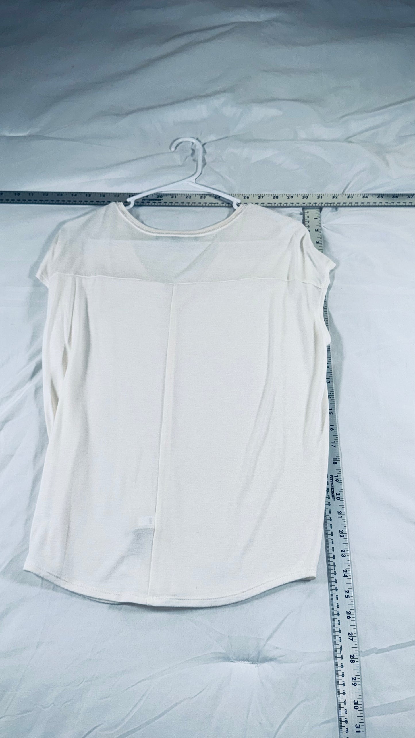 White House Black Market Cream V-Neck Blouse - SM