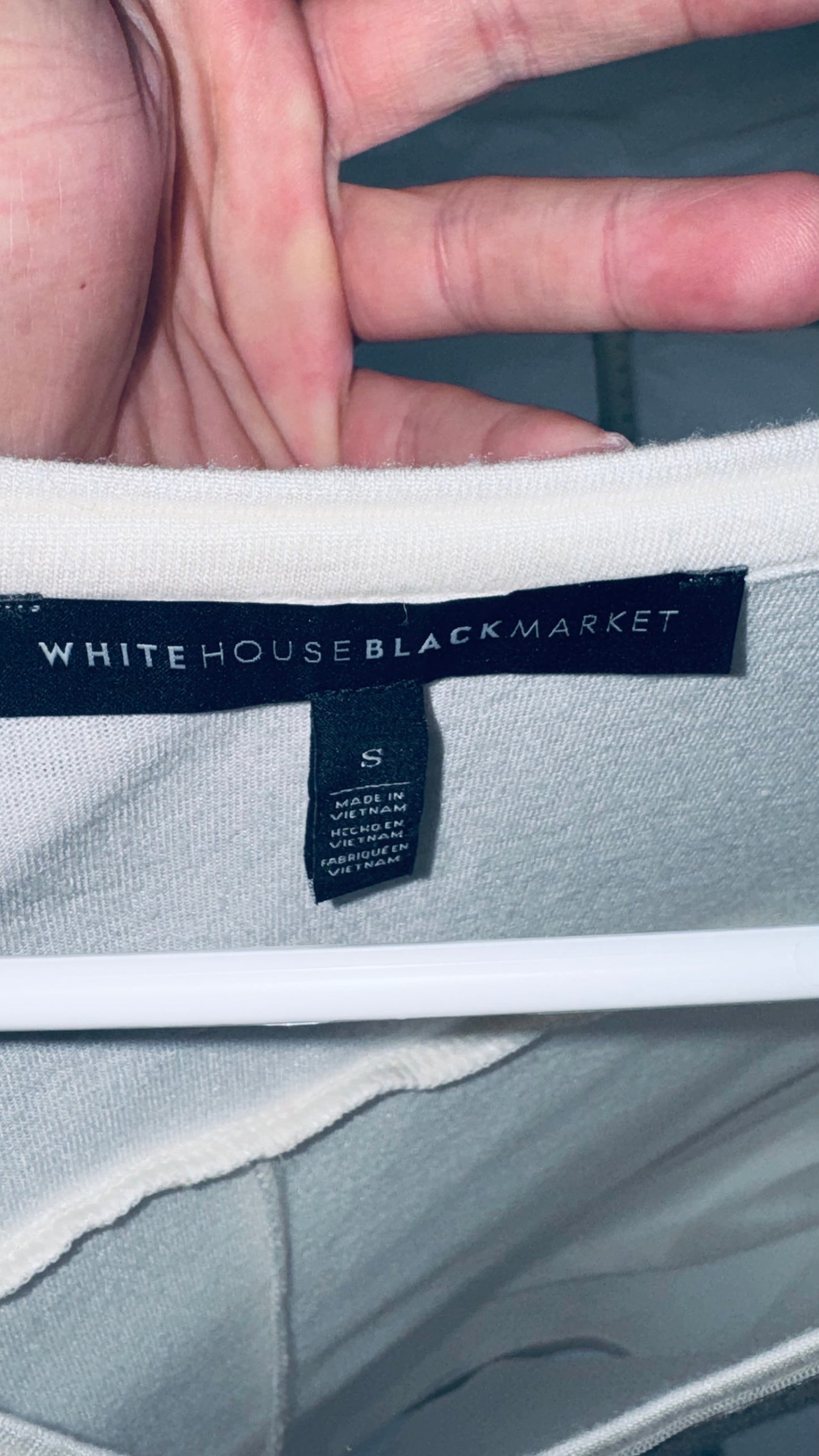 White House Black Market Cream V-Neck Blouse - SM